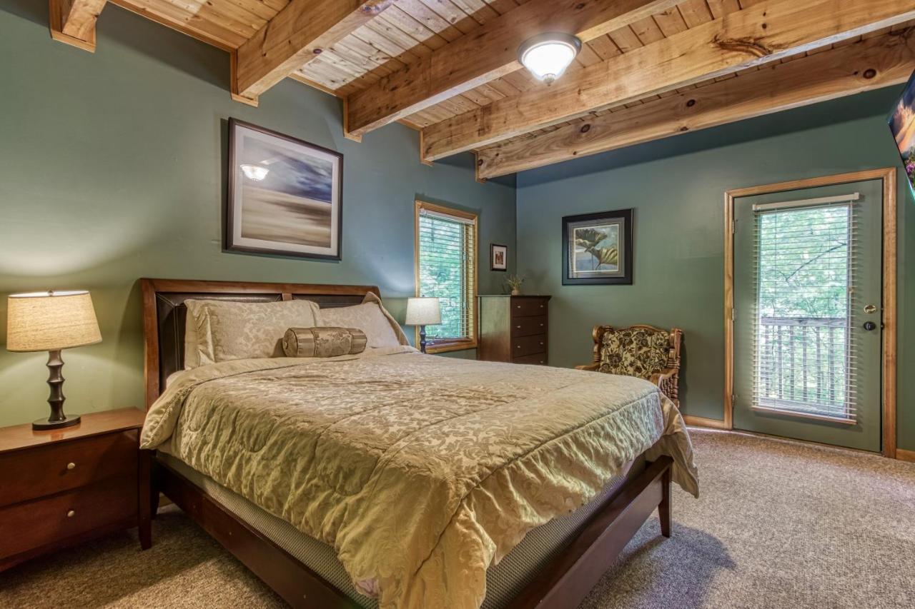 Mountain Lake Lodge, Hot Tub, Theater Room, 1089 Free Tickets Each Paid Day, Dollywood And More Sevierville Kültér fotó