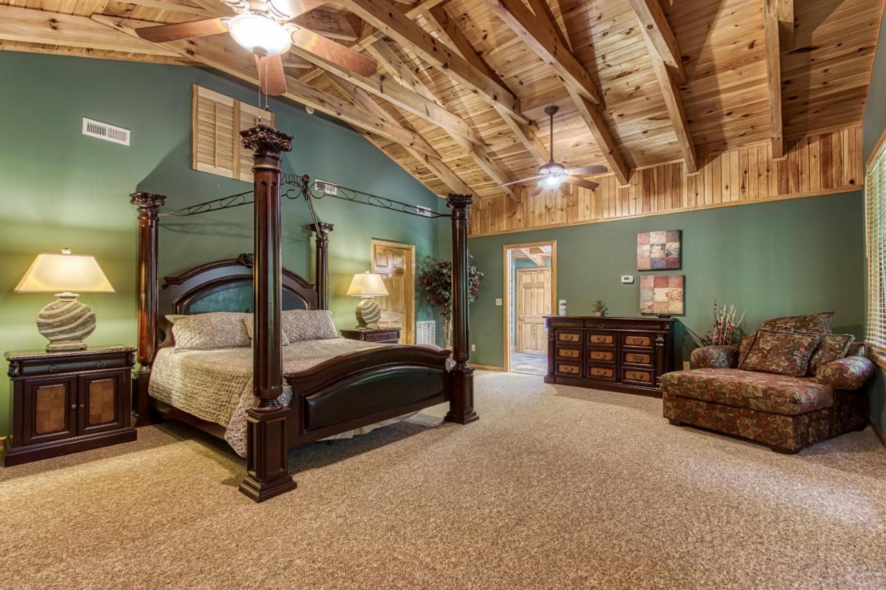Mountain Lake Lodge, Hot Tub, Theater Room, 1089 Free Tickets Each Paid Day, Dollywood And More Sevierville Kültér fotó