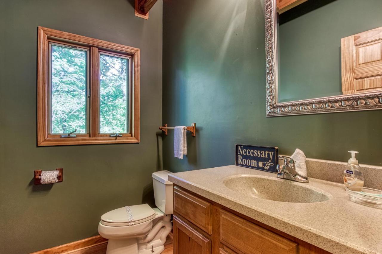Mountain Lake Lodge, Hot Tub, Theater Room, 1089 Free Tickets Each Paid Day, Dollywood And More Sevierville Kültér fotó