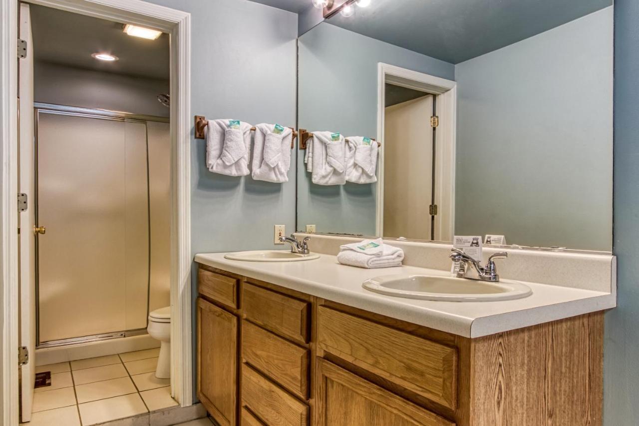 Mountain Lake Lodge, Hot Tub, Theater Room, 1089 Free Tickets Each Paid Day, Dollywood And More Sevierville Kültér fotó